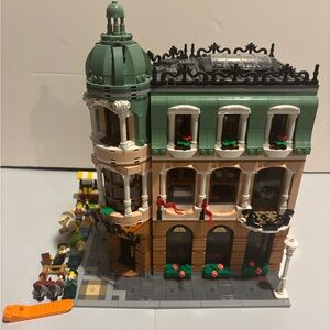 LEGO #10297 Boutique Hotel